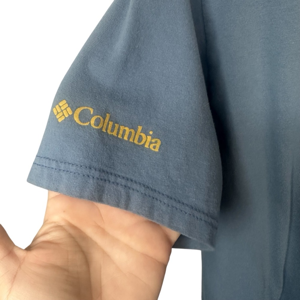 Columbia Men's Blue Graphic T-Shirt MEDIUM SOFT Classic - Picture 4 of 7